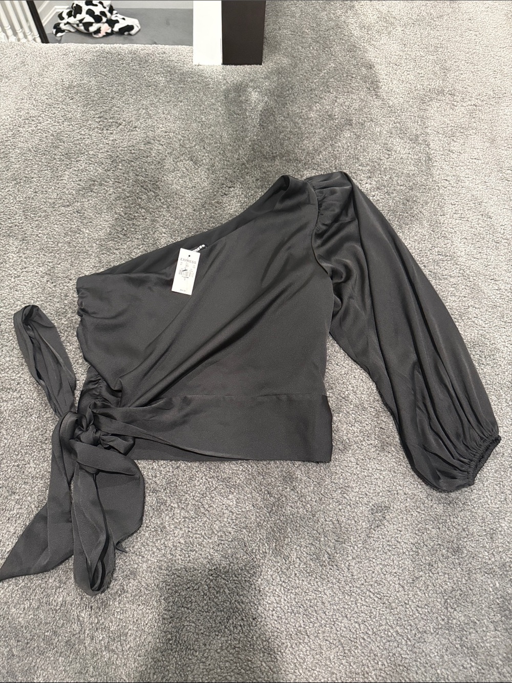 Express Black One-Shoulder Wrap Blouse with Balloon Sleeve